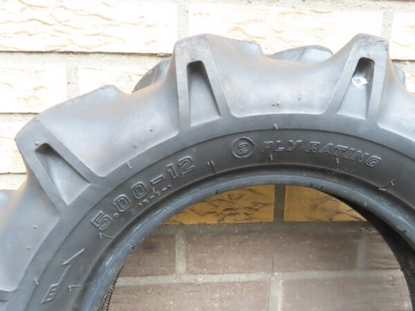 Pneu de tracteur 5.00-12 usagé – Image 2