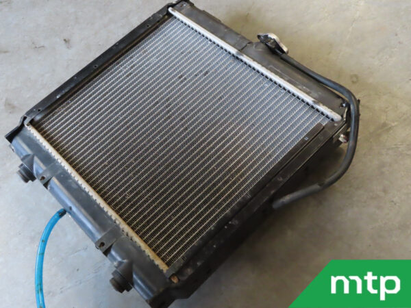 Radiateur Shibaura SX24 usagé – Image 4